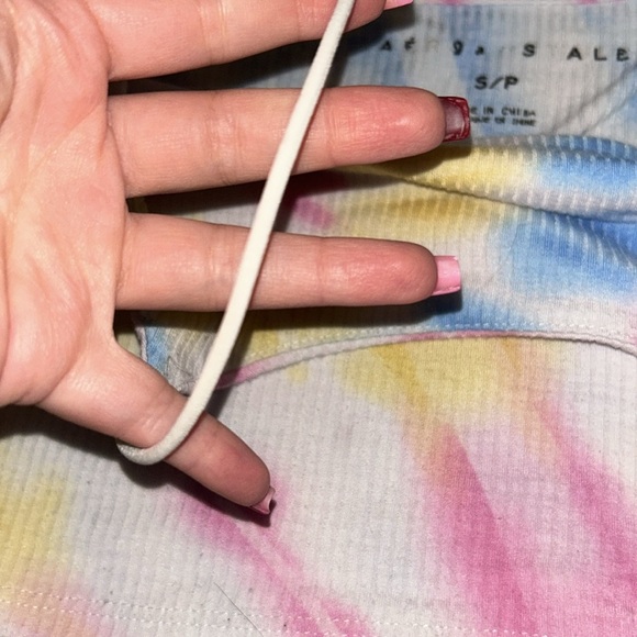 🩵3/$20🩵 Colorful Tie-Dye Women's Crop Tank Top - Picture 4 of 5